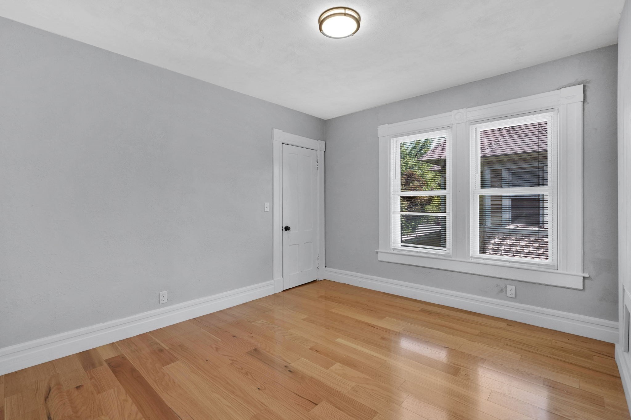 288 Saint James Ave Property Photo 24