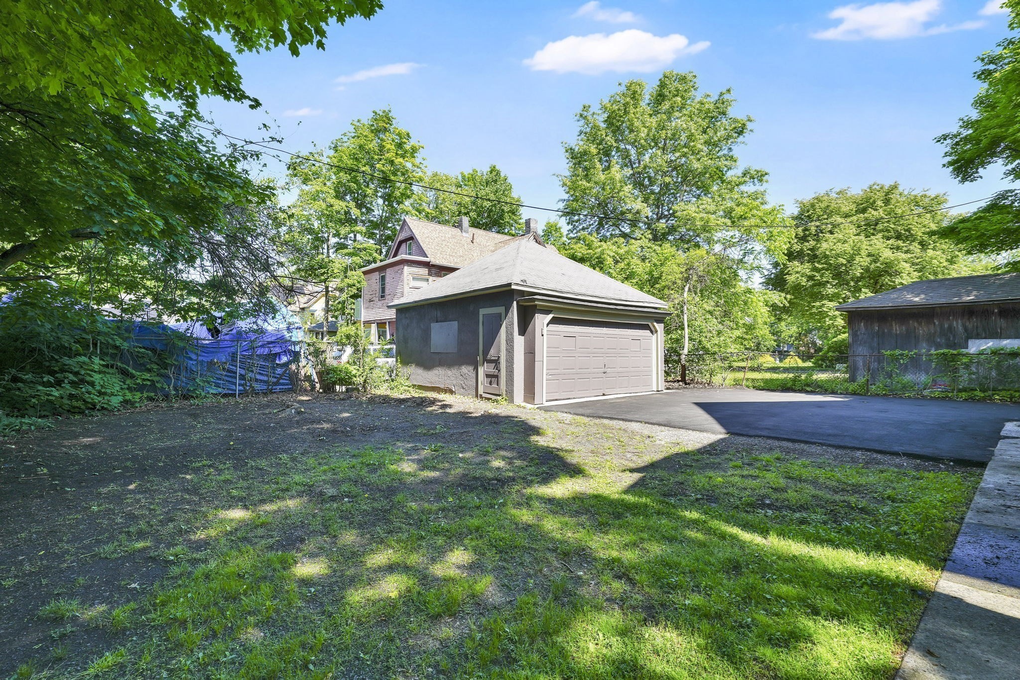 288 Saint James Ave Property Photo 40