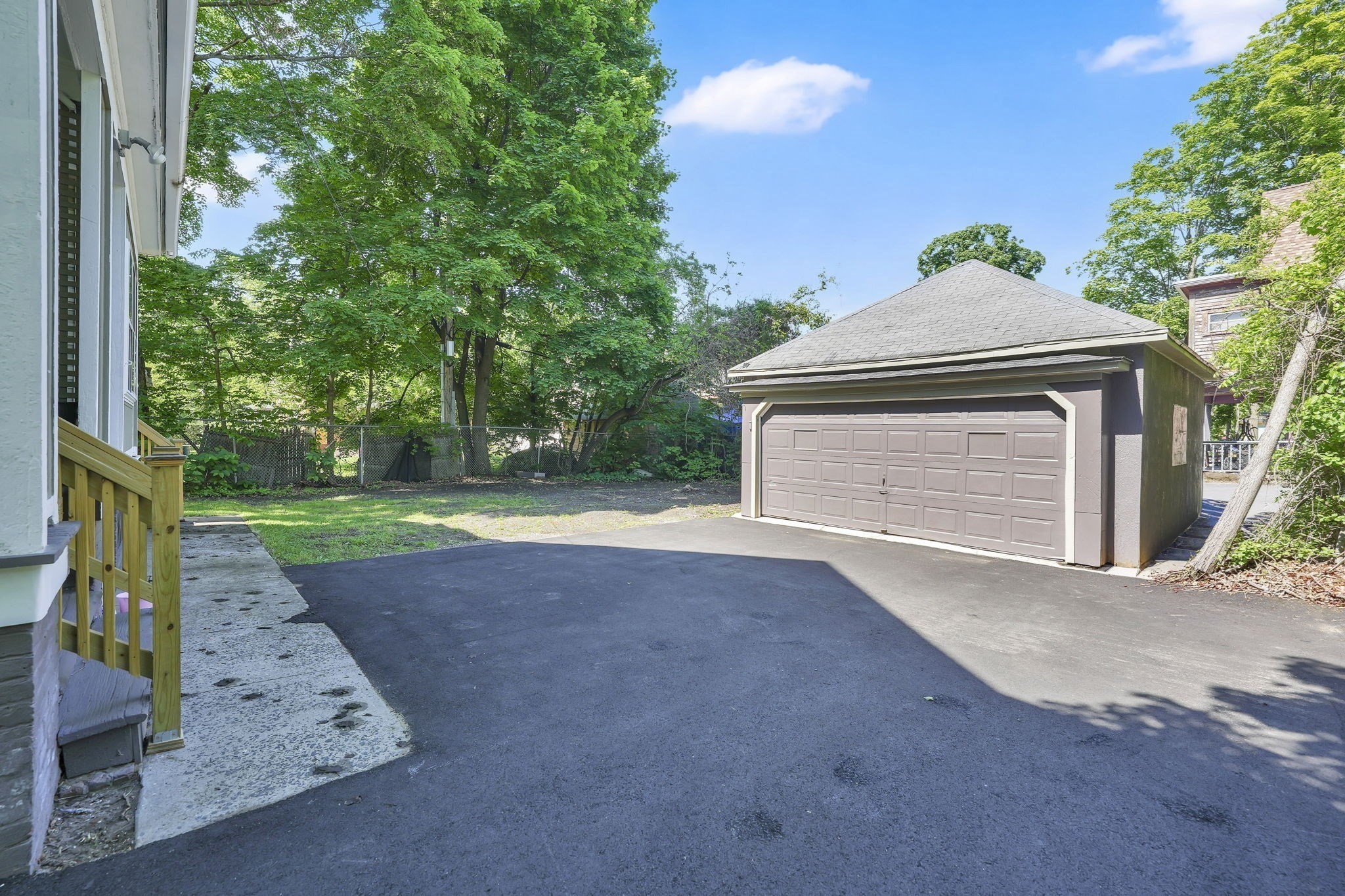 288 Saint James Ave Property Photo 41