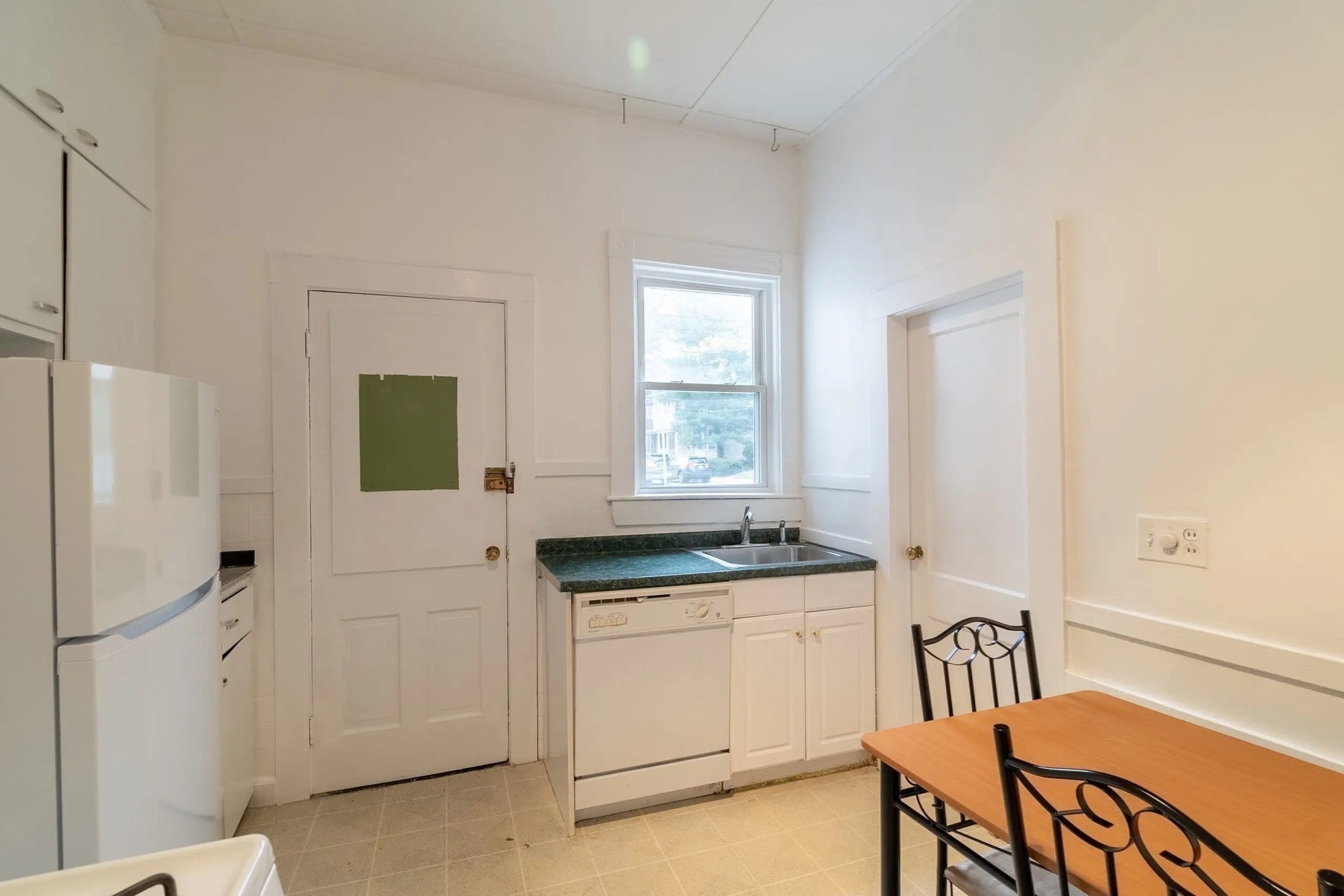 2 Sherman St # 2 Property Photo 5
