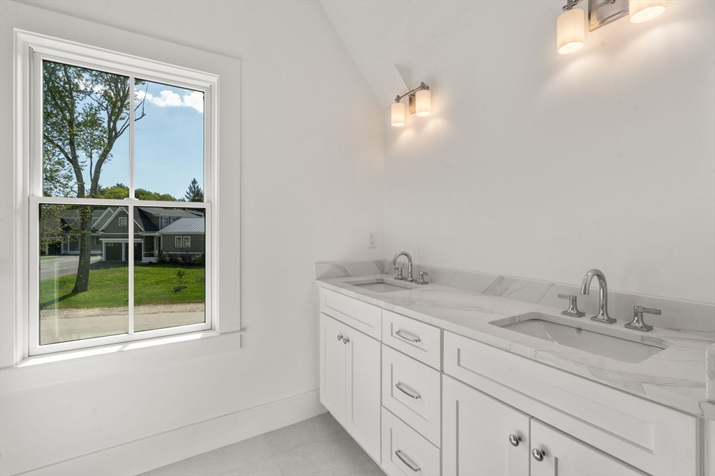46 Country Farm Road Property Photo 13