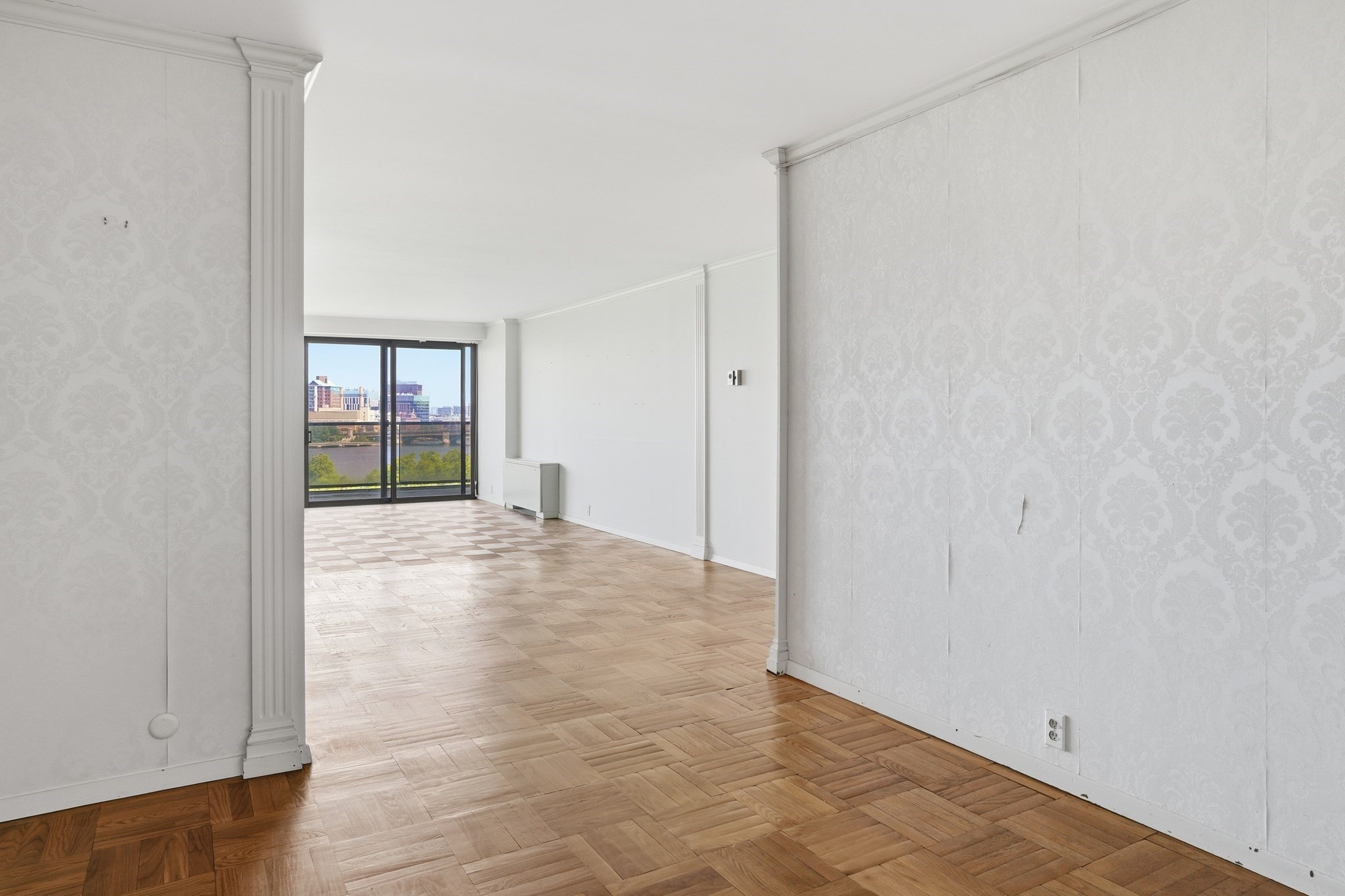 180 Beacon Street Property Photo 9