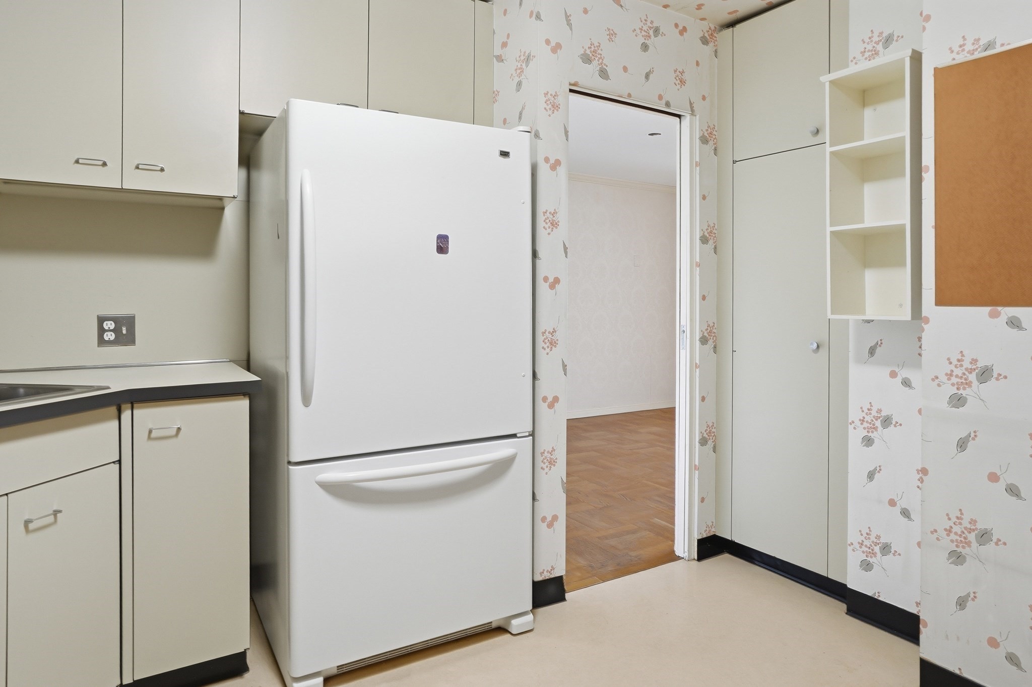 180 Beacon Street Property Photo 11