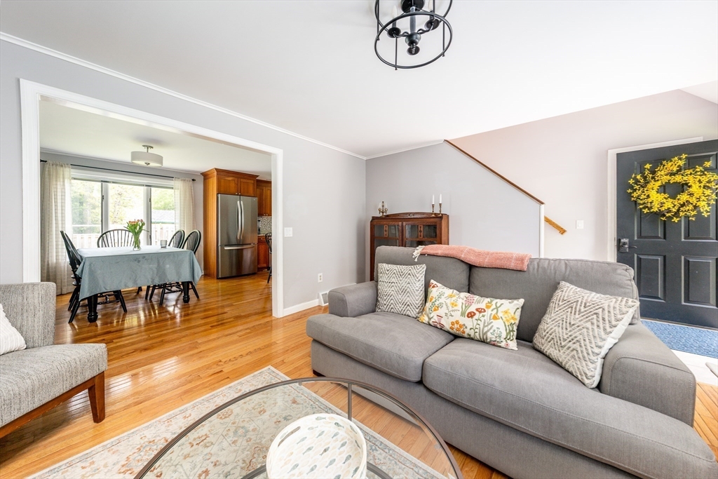 61 Angus Way Property Photo 6