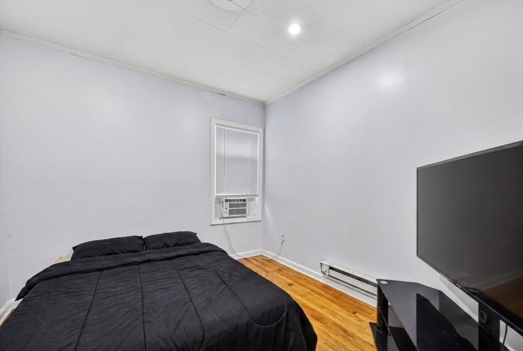 182 Quequechan Street Property Photo 21