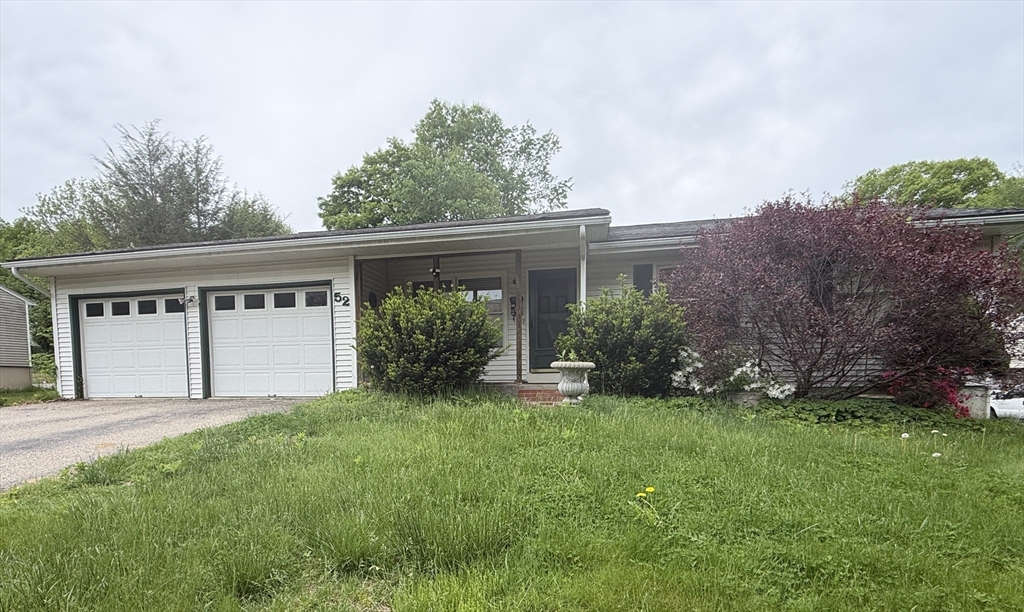 52 Locust Ave Property Photo 1
