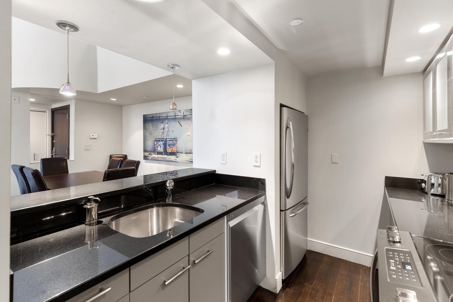 201 Newbury St # 202 Property Photo 11