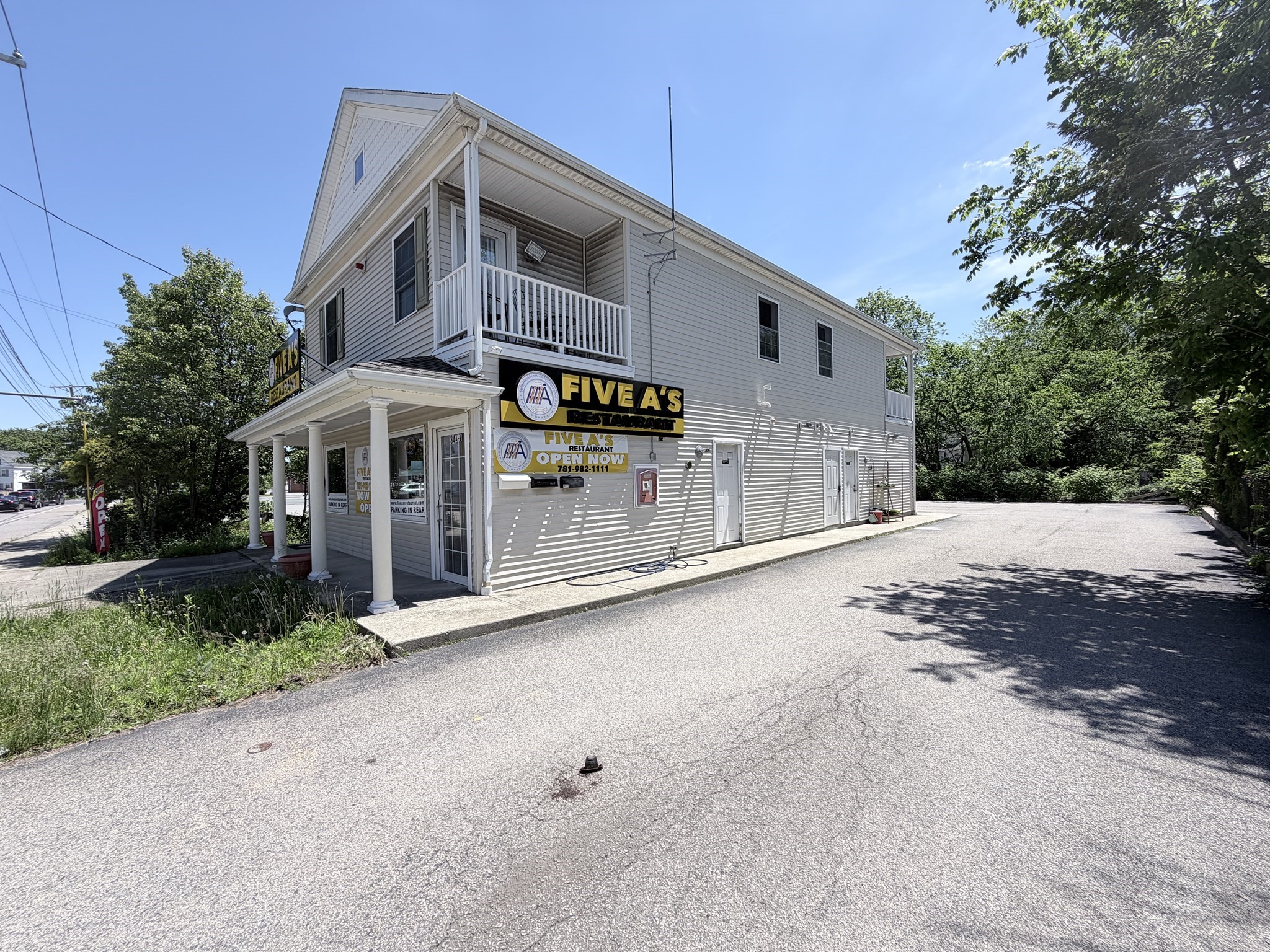 34 Brockton Ave Property Photo 3