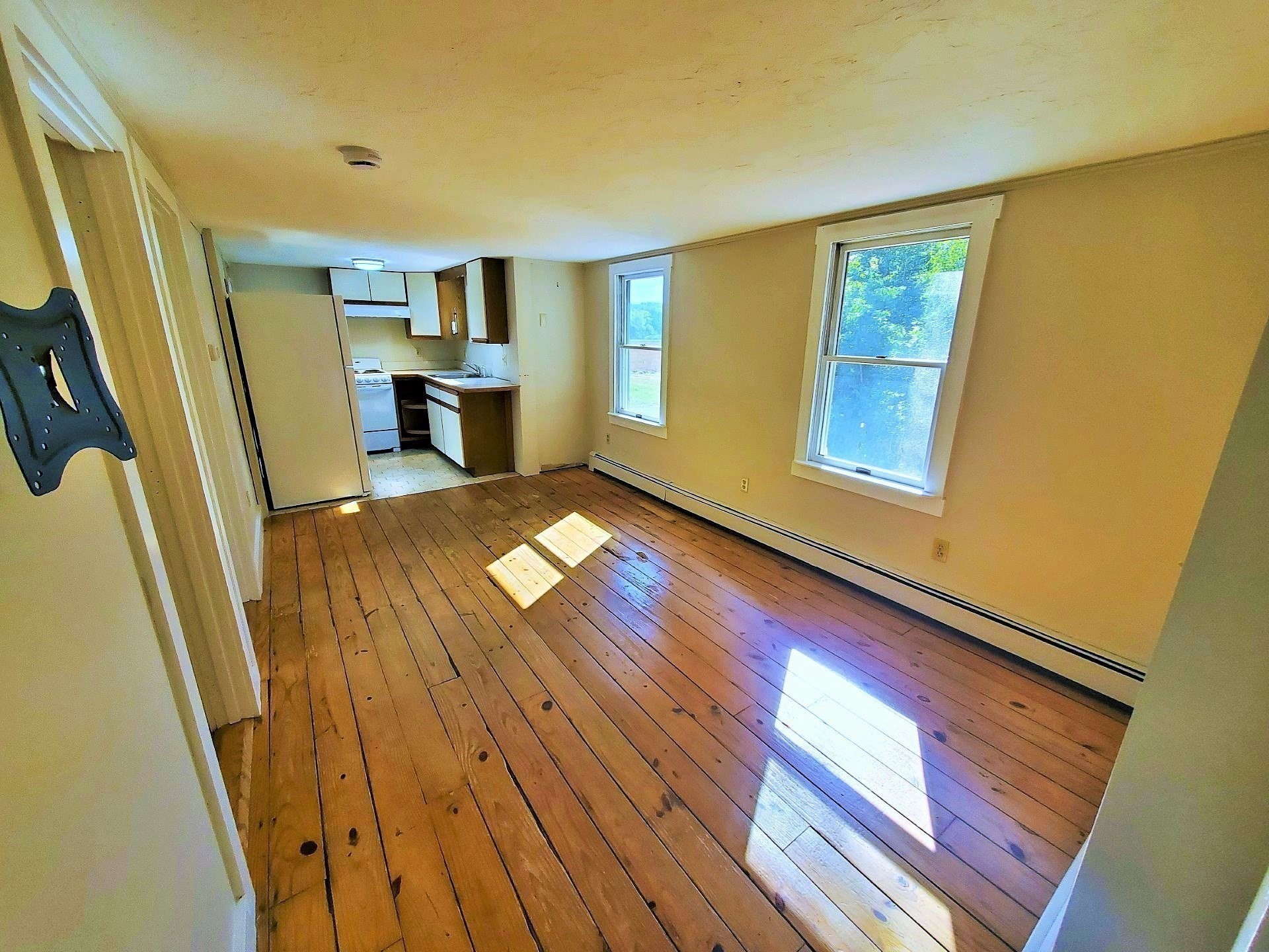 16-16r Indian Street Property Photo 6