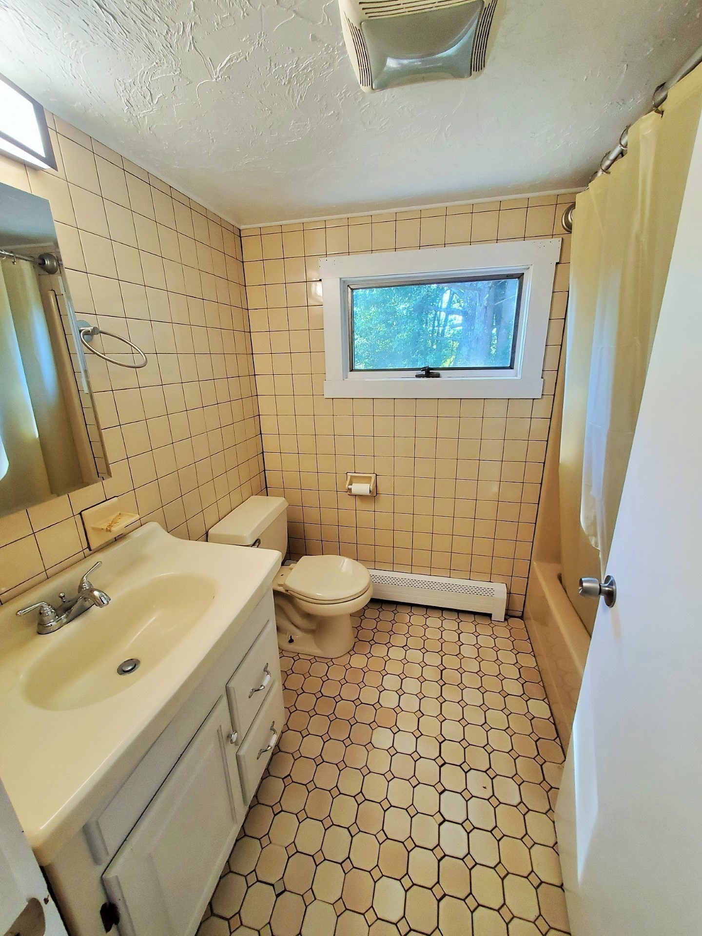 16-16r Indian Street Property Photo 7