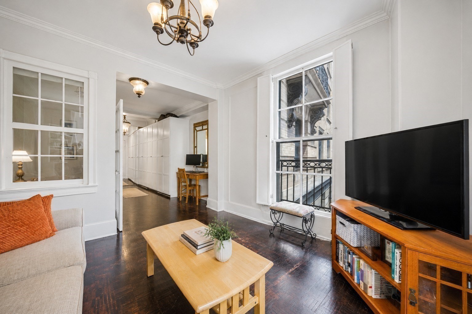21 Beacon St # 4g Property Photo 5
