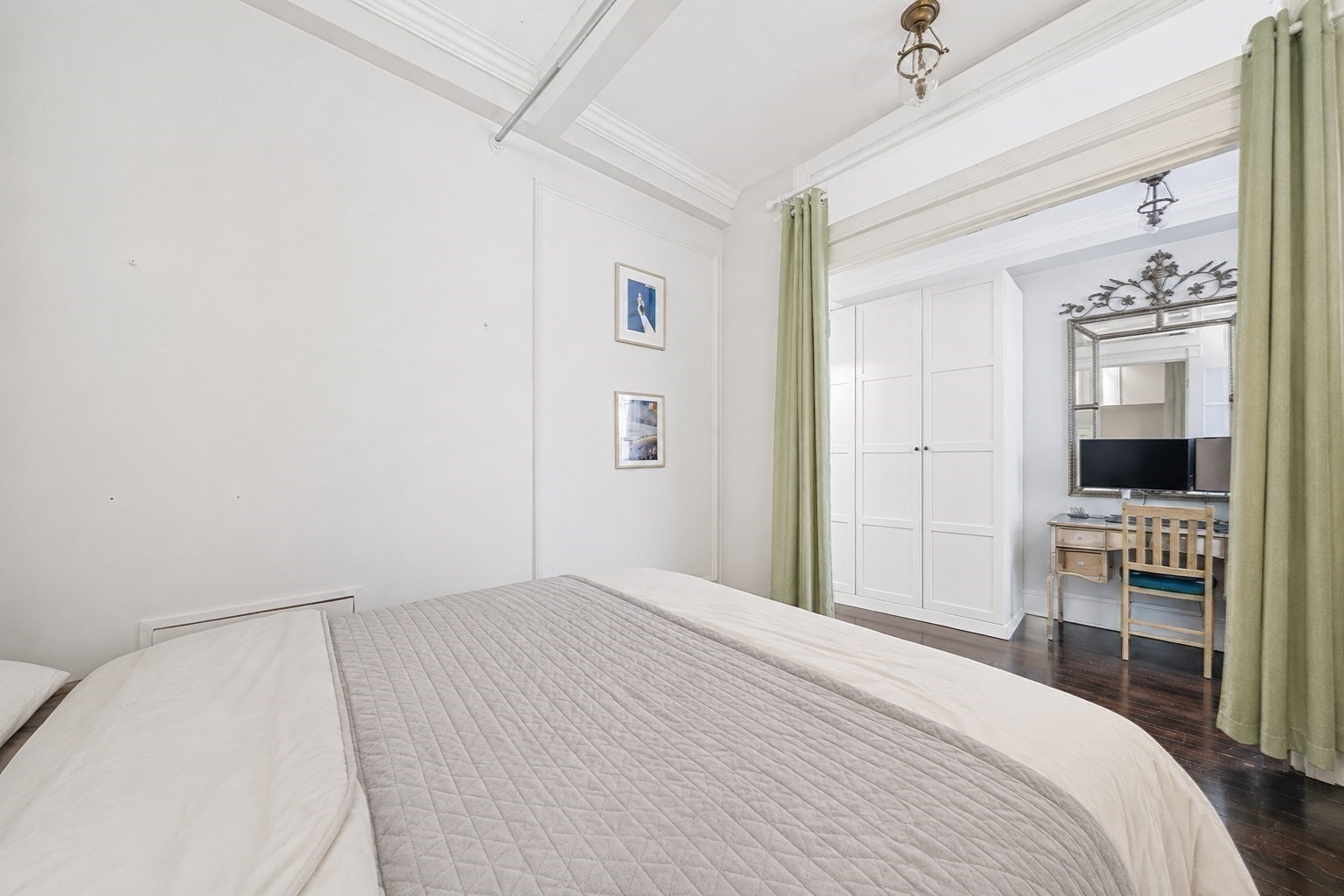 21 Beacon St # 4g Property Photo 9