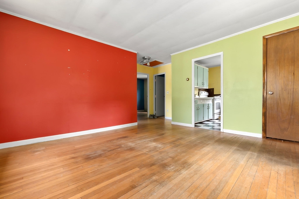 71 Union St Property Photo 5
