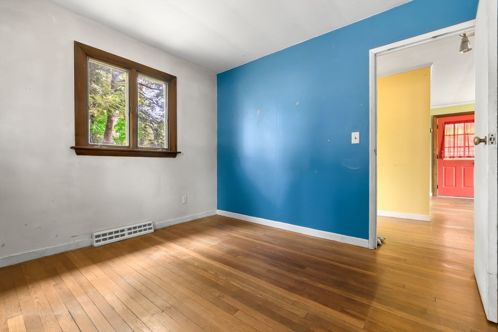 71 Union St Property Photo 13