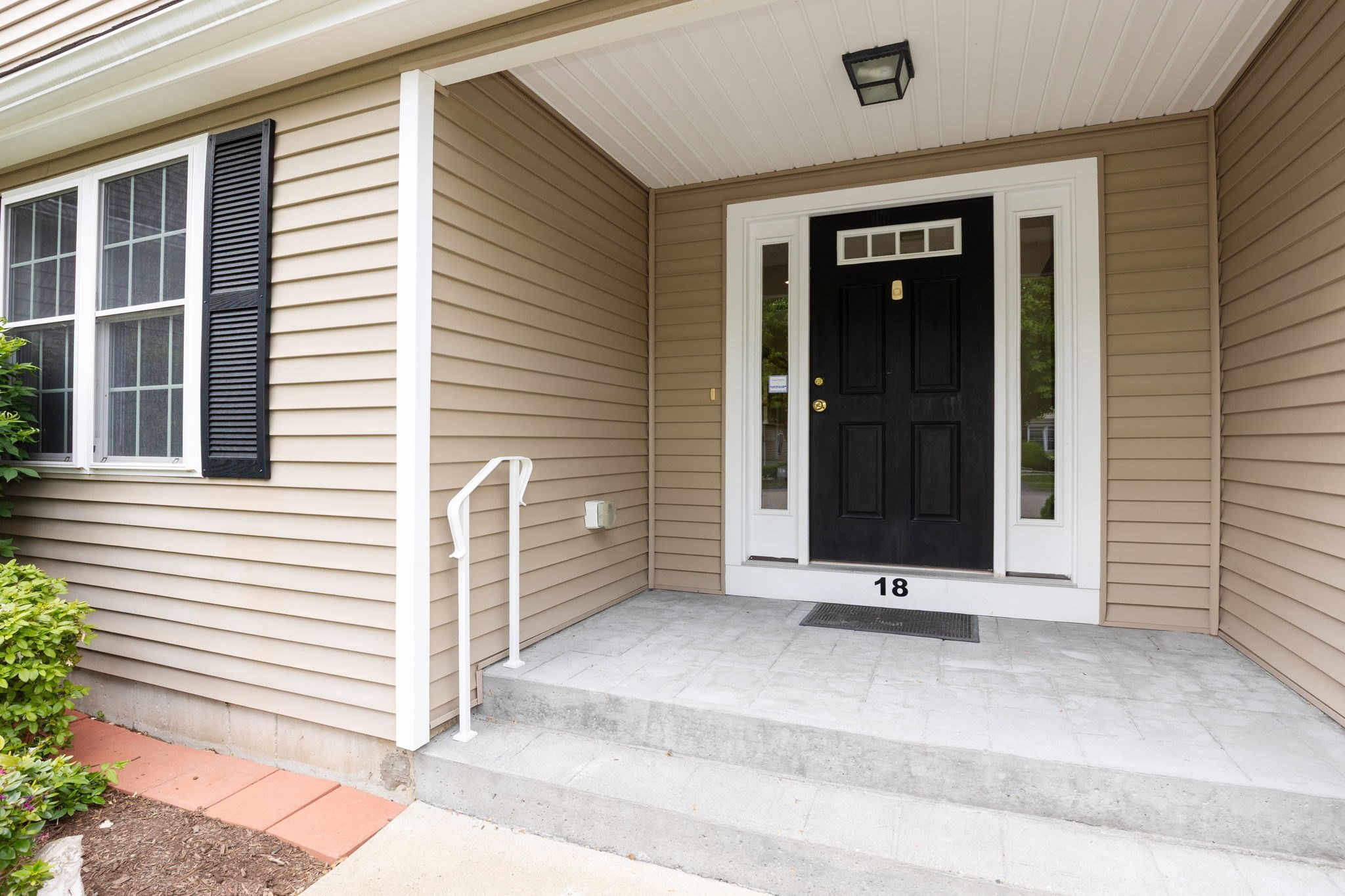18 Captain Carlson Way # 18 Property Photo 4