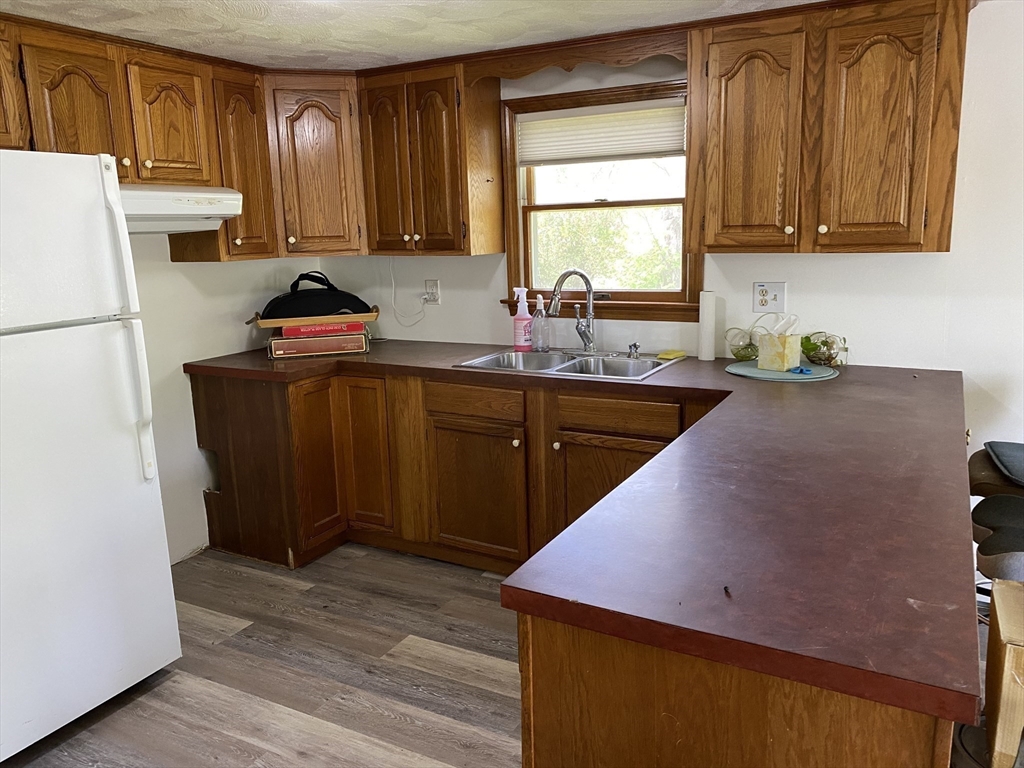 6 Amherst Street Property Photo 37