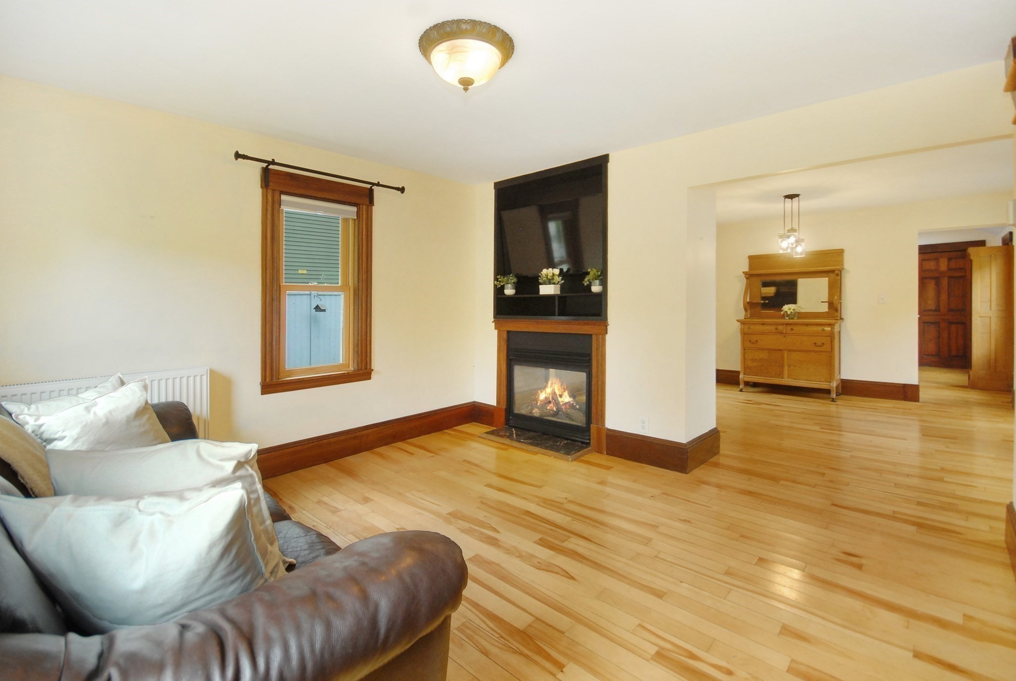 1832 Main St. Property Photo 2