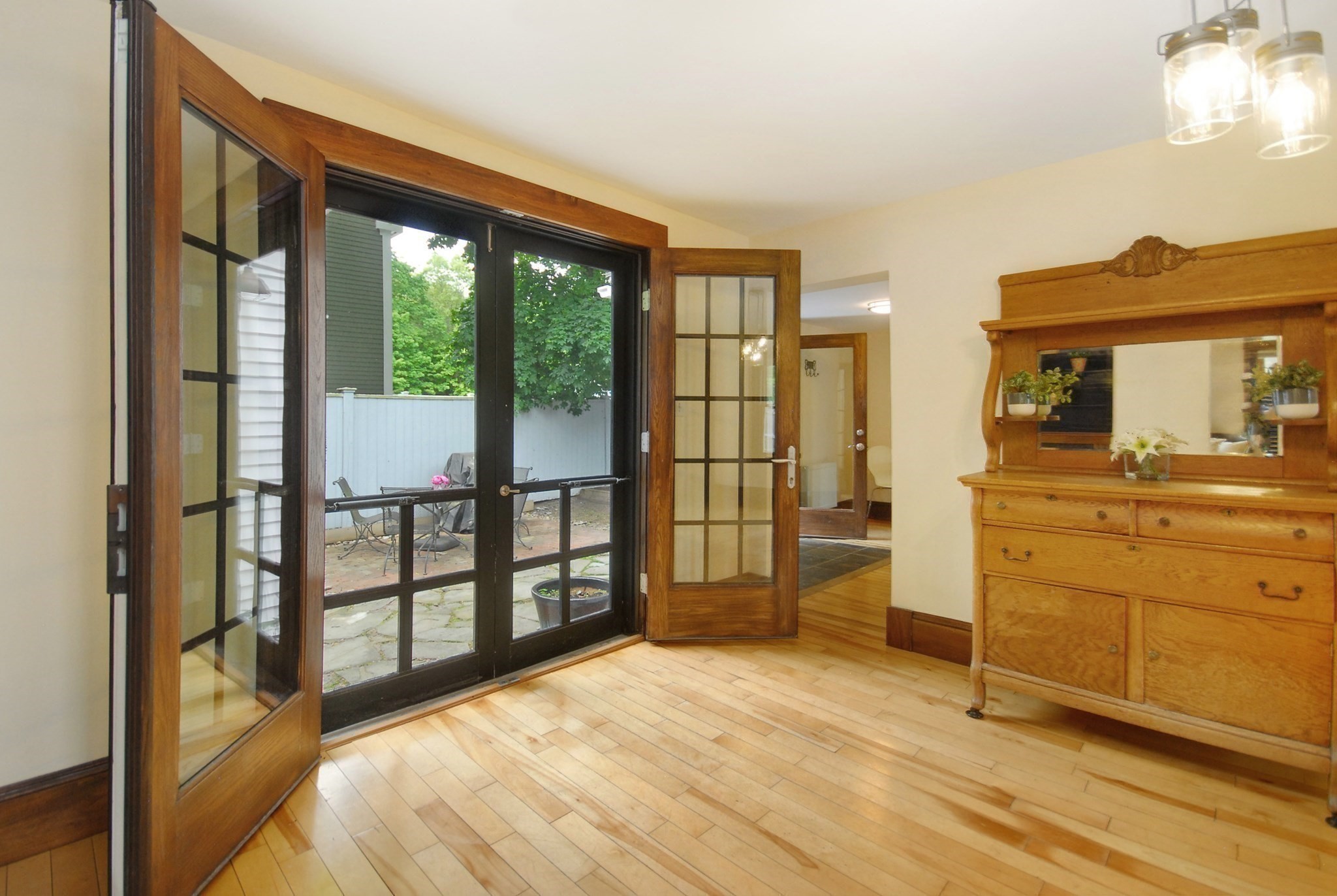 1832 Main St. Property Photo 16