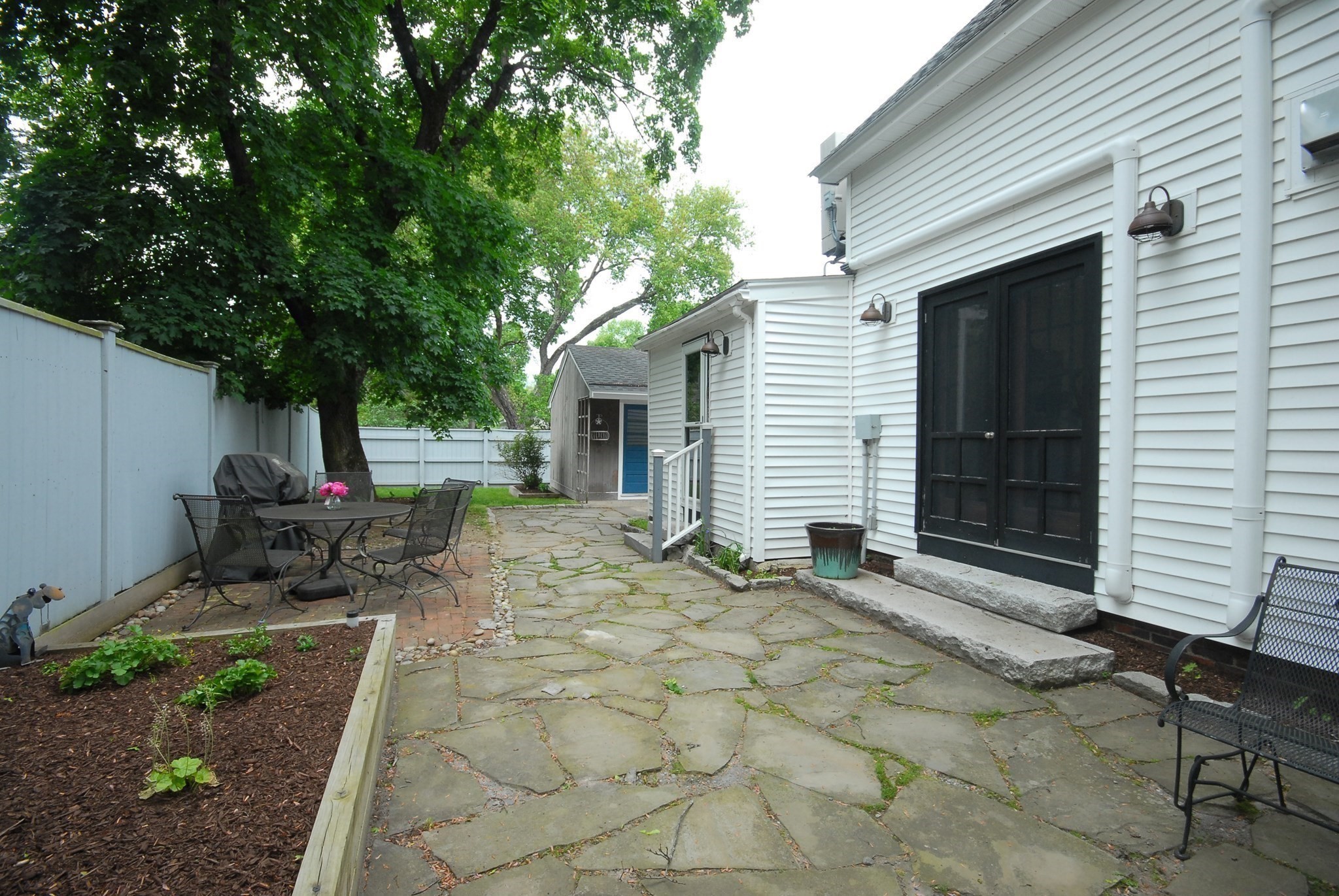 1832 Main St. Property Photo 25