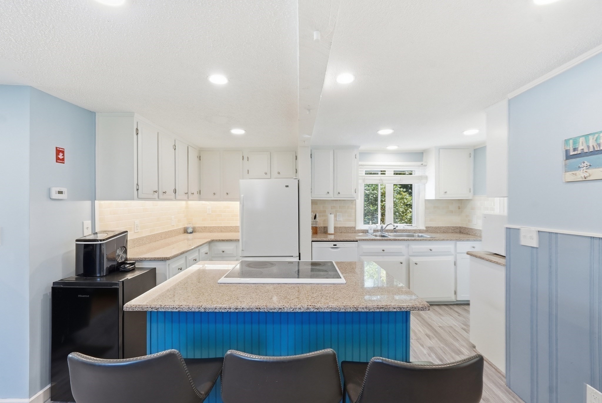 45 Hollywood Drive Property Photo 15