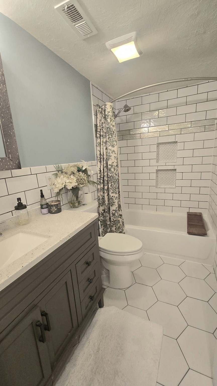407 Washington St # 2 Property Photo 16