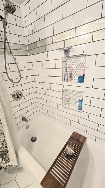 407 Washington St # 2 Property Photo 17