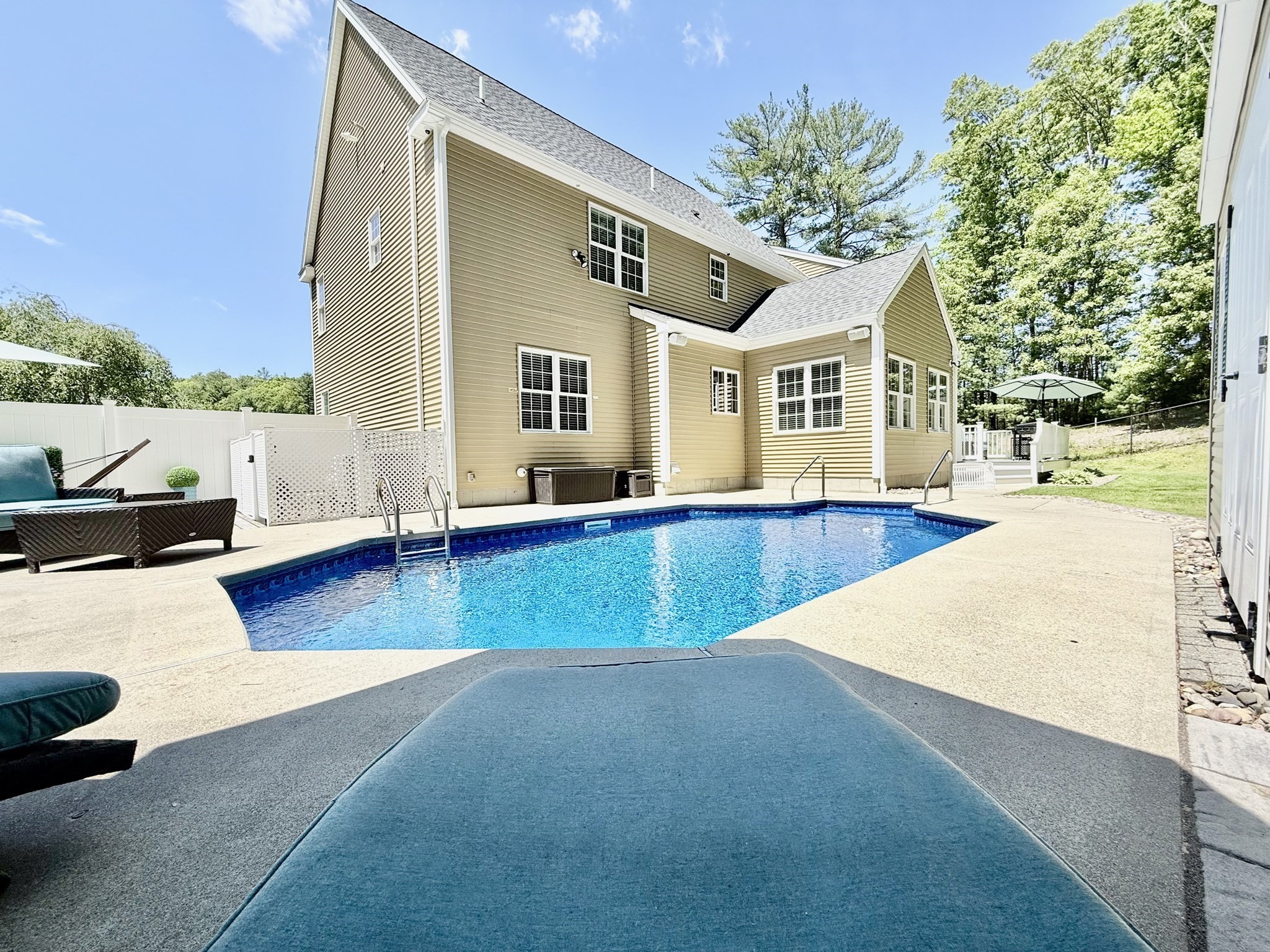 9 Peters Way Property Photo 12