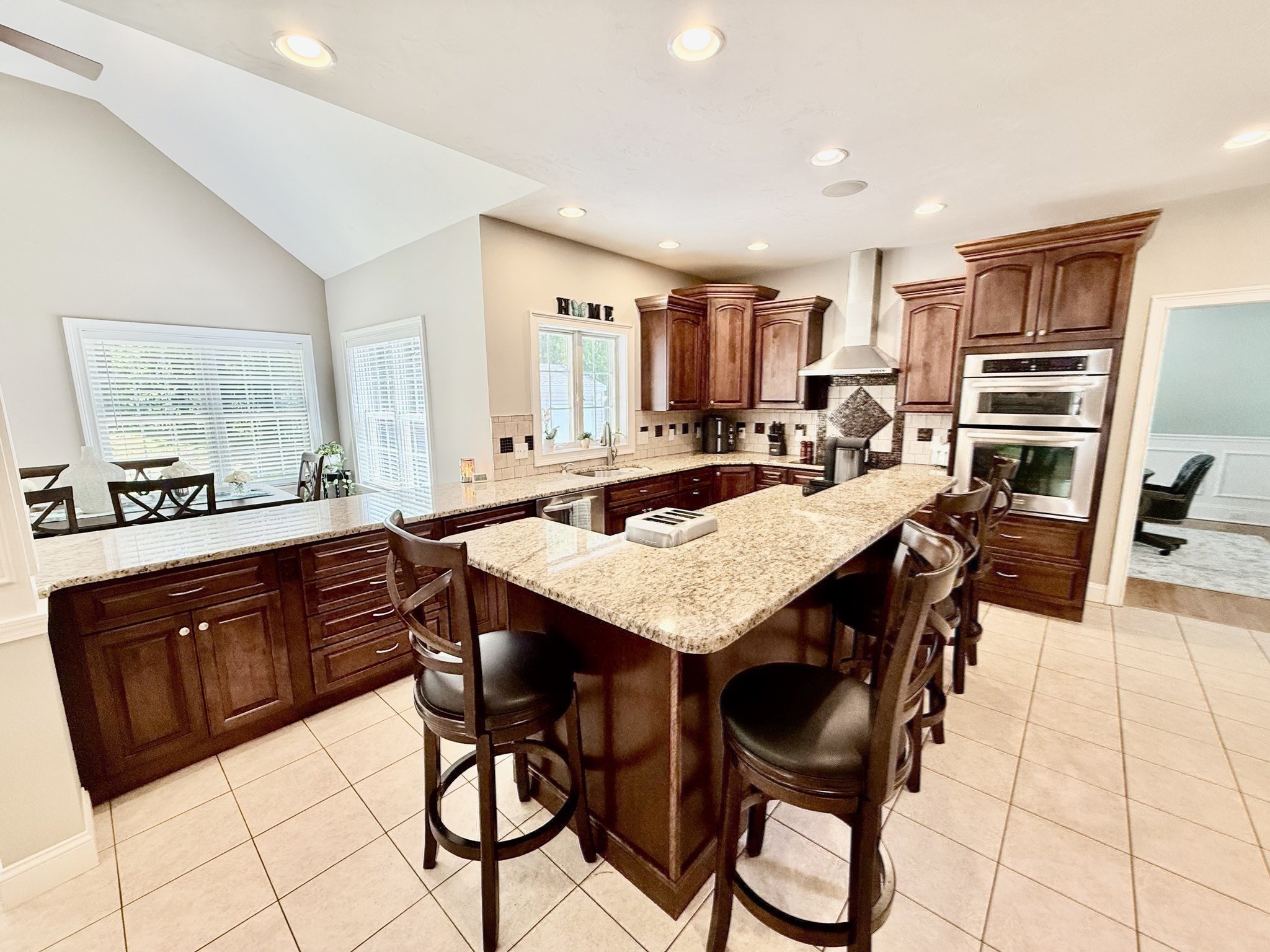9 Peters Way Property Photo 21