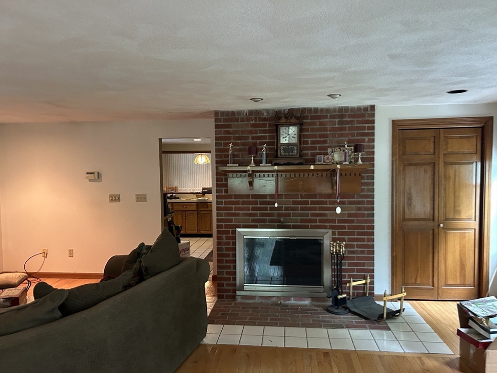 9 College Pond Drive Property Photo 14