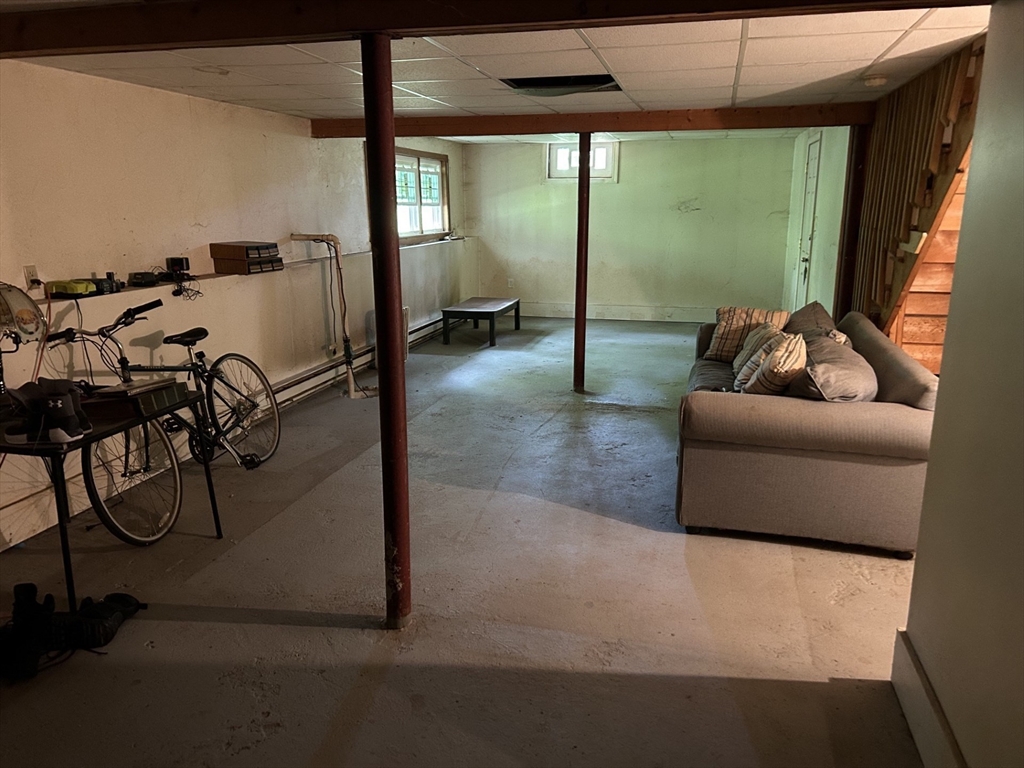 9 College Pond Drive Property Photo 27