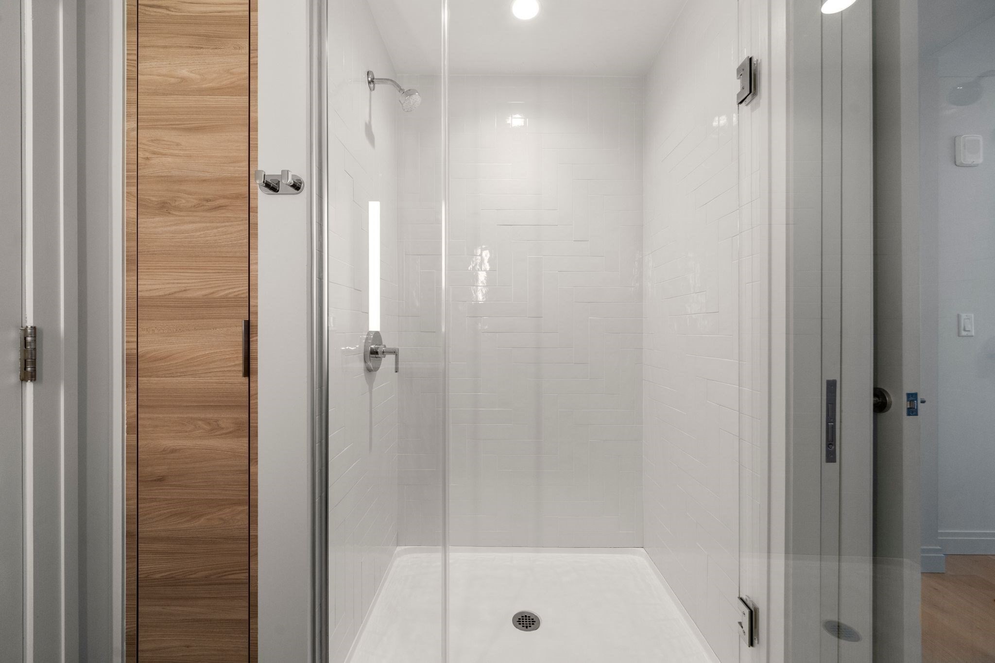135 Seaport Blvd # 1506 Property Photo 18