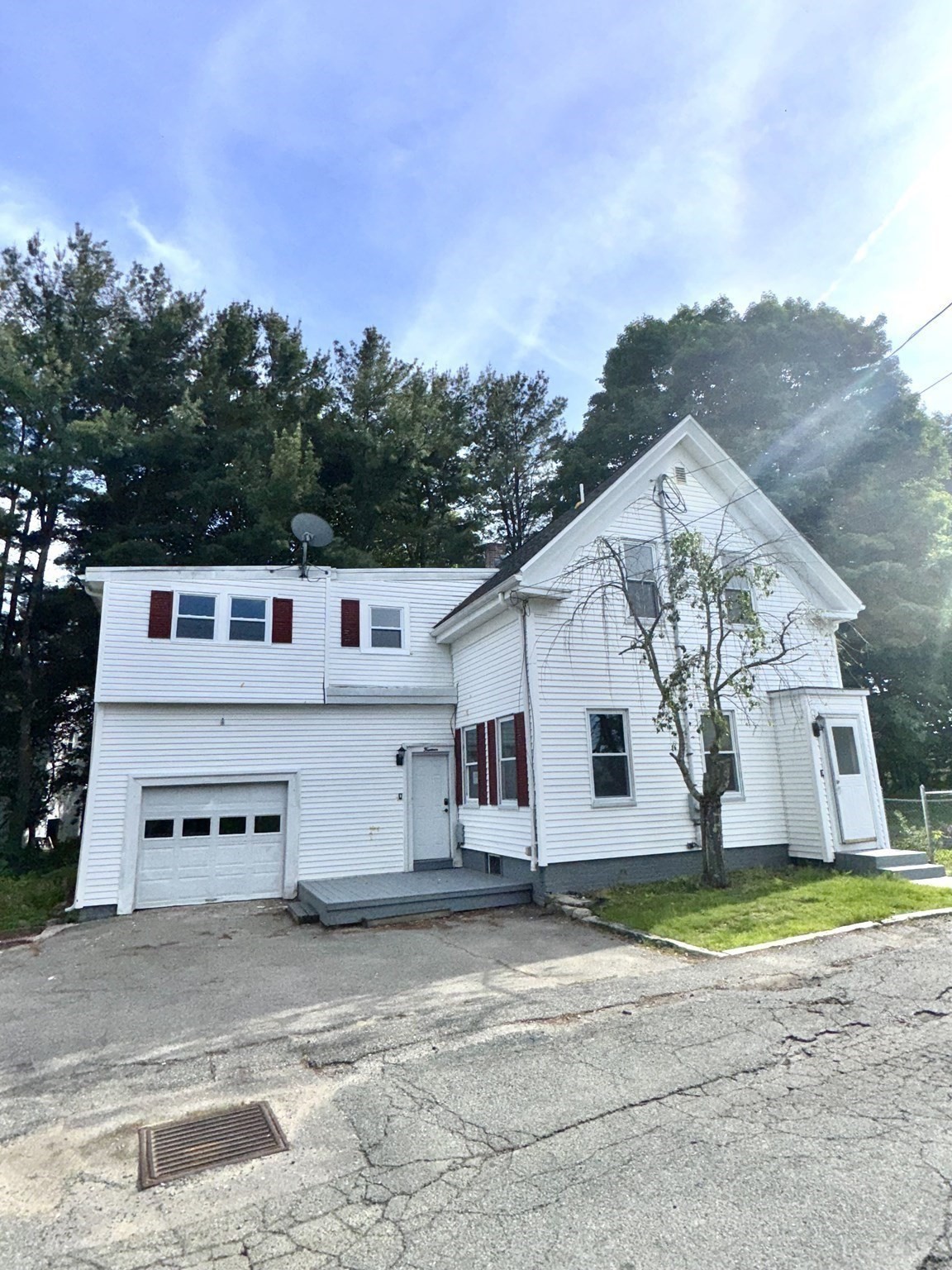 14 Elm Ave Property Photo 2