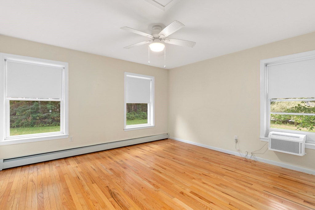 30 Pompositticutt St Property Photo 24