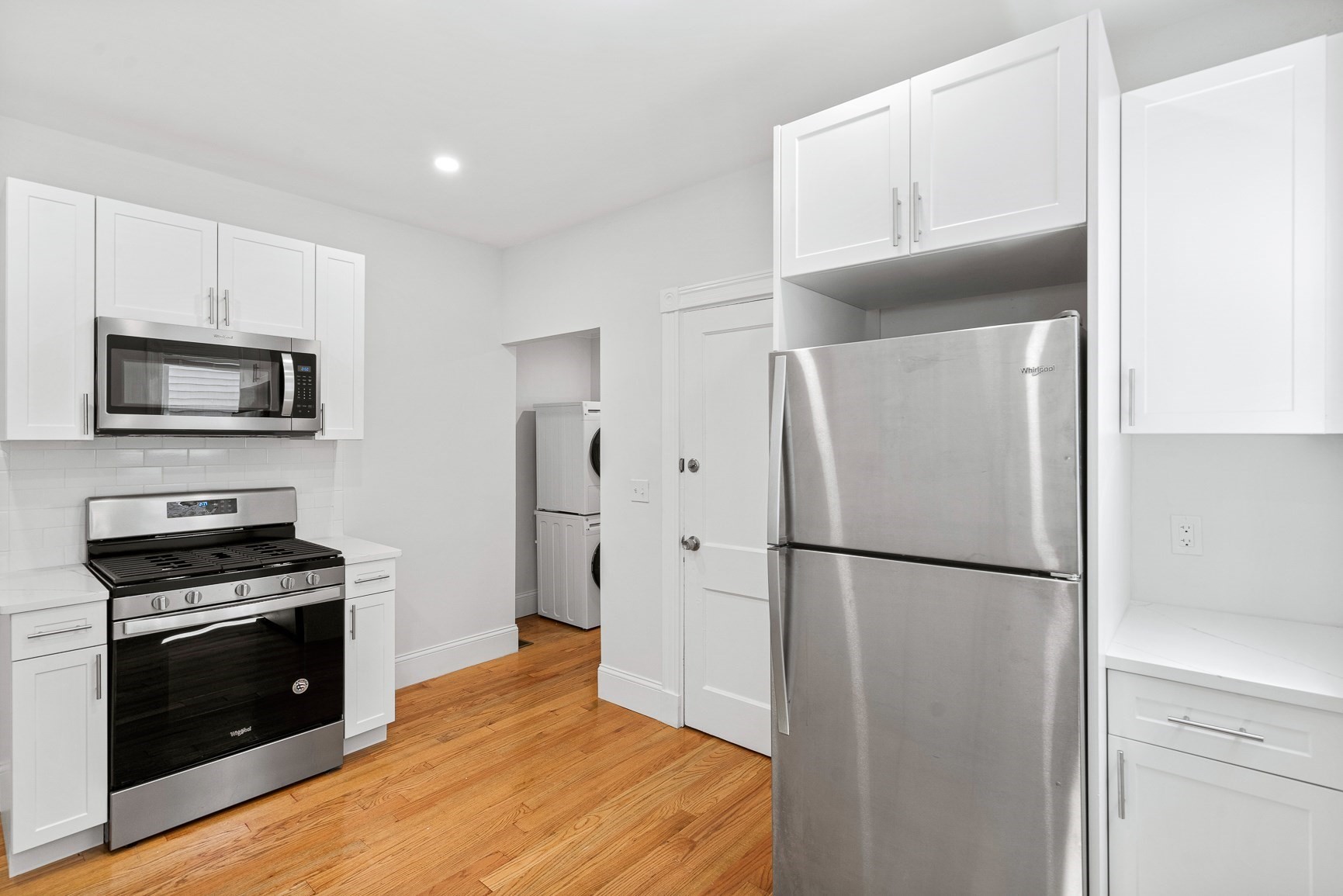 68 Bakersfield St Property Photo 3