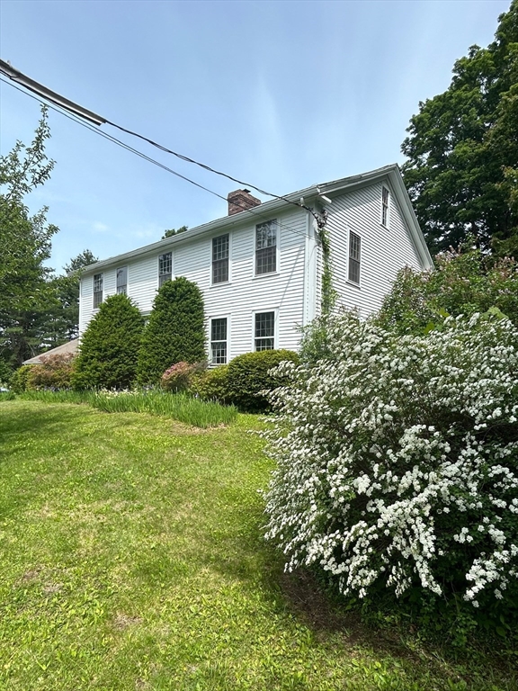 296 Main Street Property Photo 4