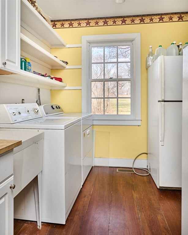 296 Main Street Property Photo 7