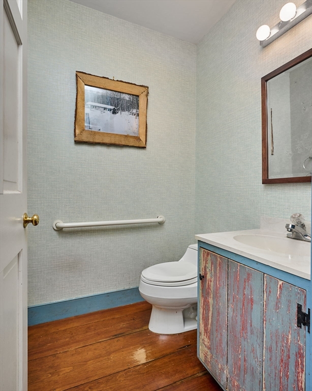 296 Main Street Property Photo 8