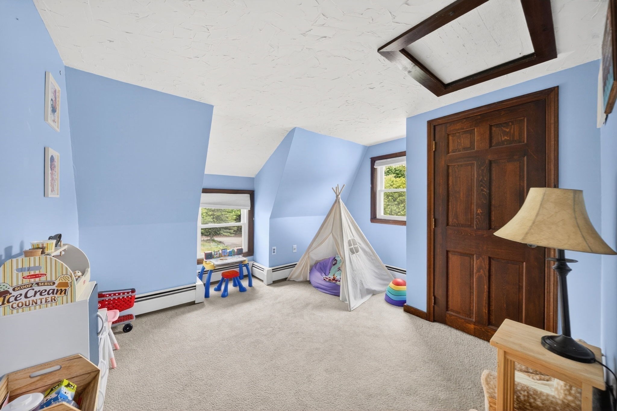 57 Center St Property Photo 24