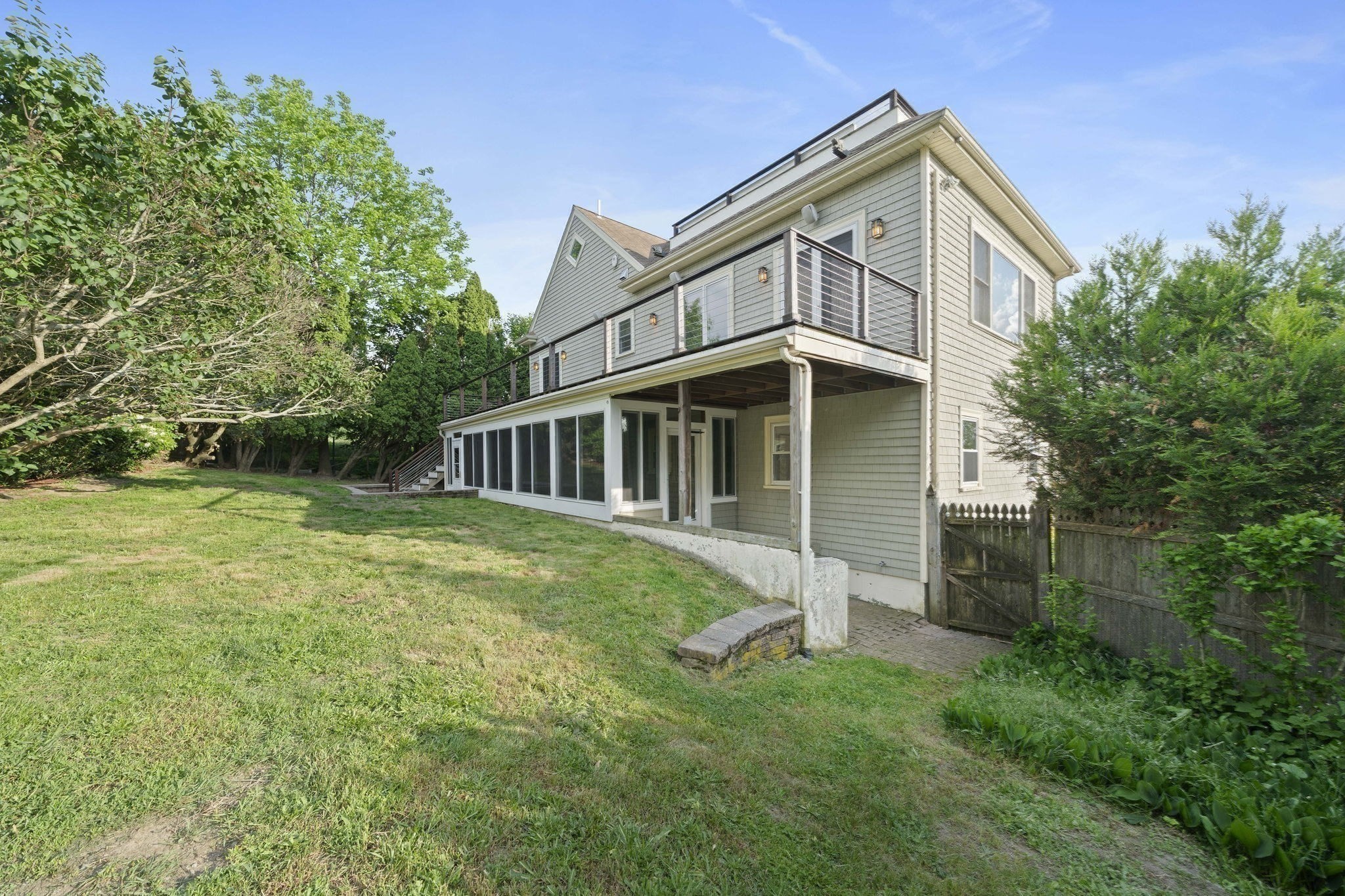122 Parke Ave Property Photo 37