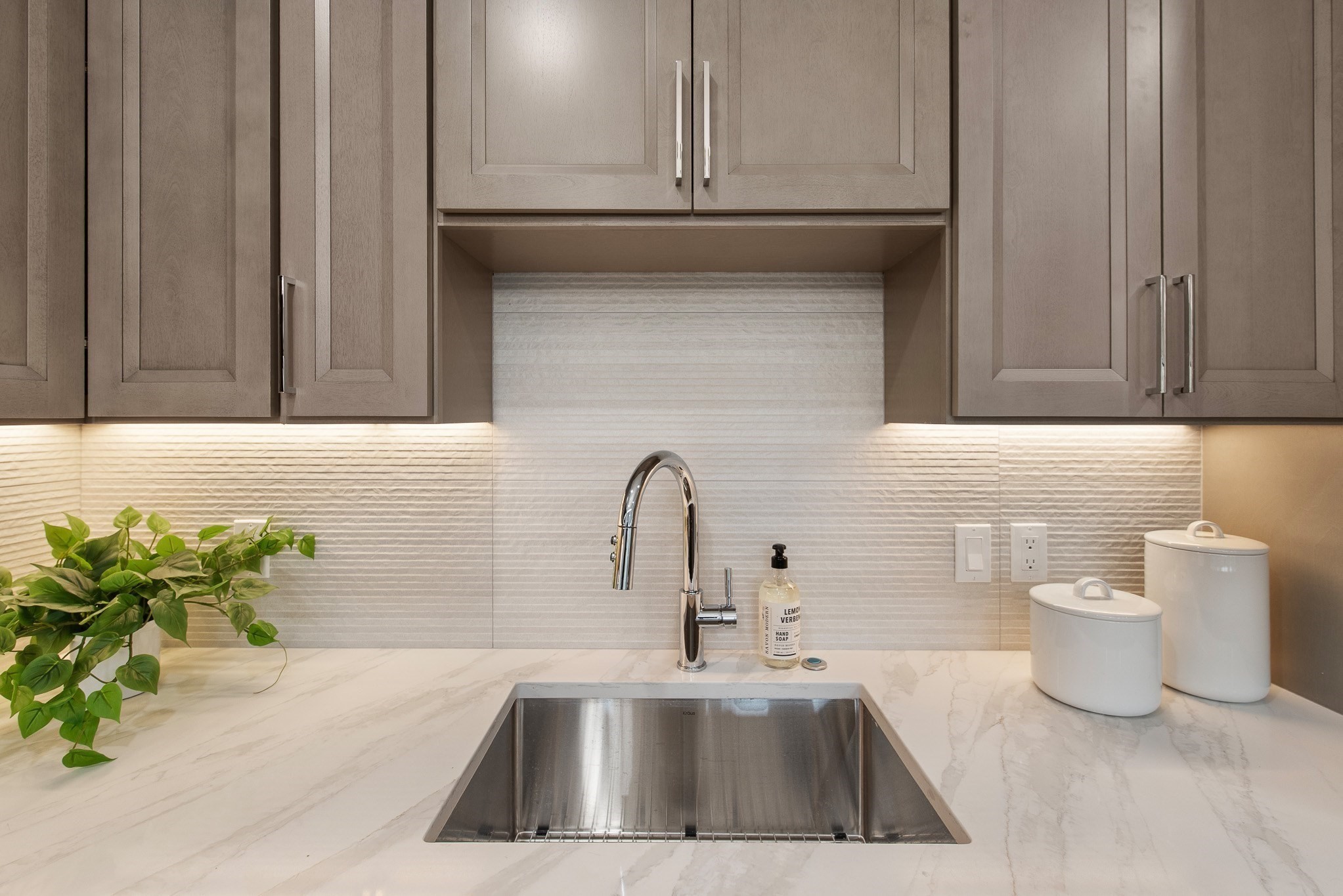 72 Hyde Park Ave # 6 Property Photo 6