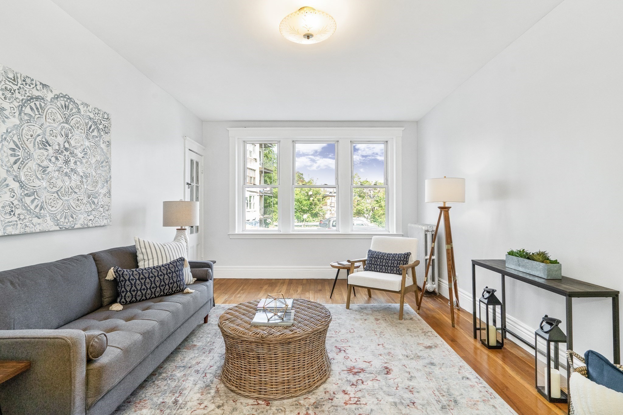 8 Kinross Rd # 4 Property Photo 1
