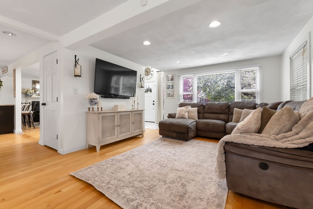 17 Stafford Road Property Photo 11