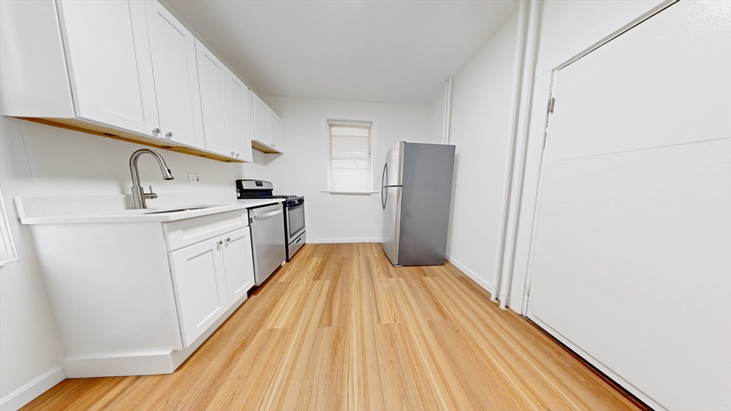 15-17 Pond Street # 3 Property Photo 1