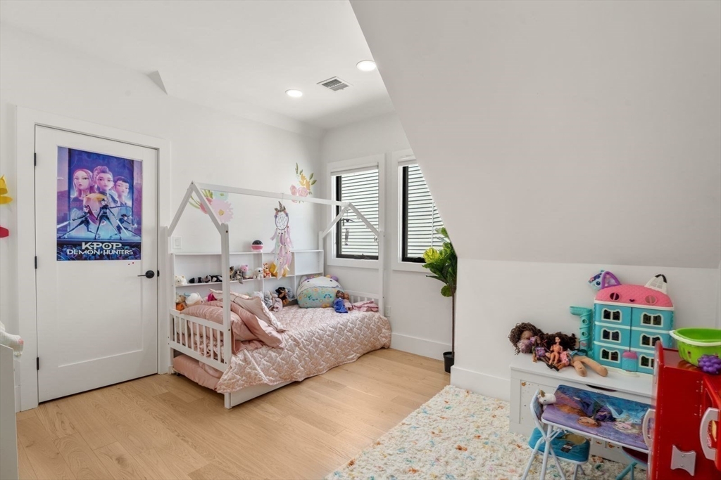 23 Jaques St # B Property Photo 32