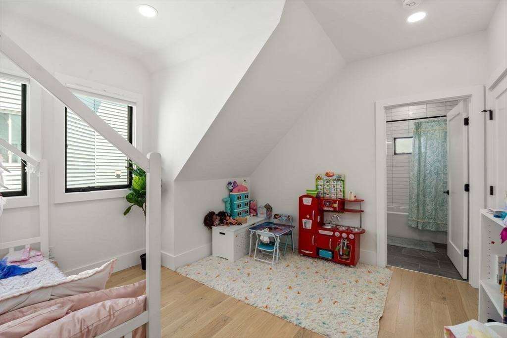 23 Jaques St # B Property Photo 33