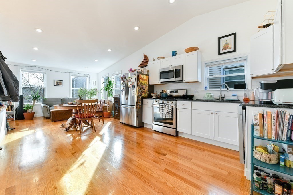 236 Havre St # 3 Property Photo 1
