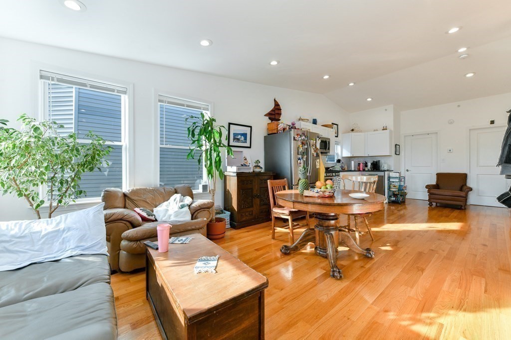 236 Havre St # 3 Property Photo 2