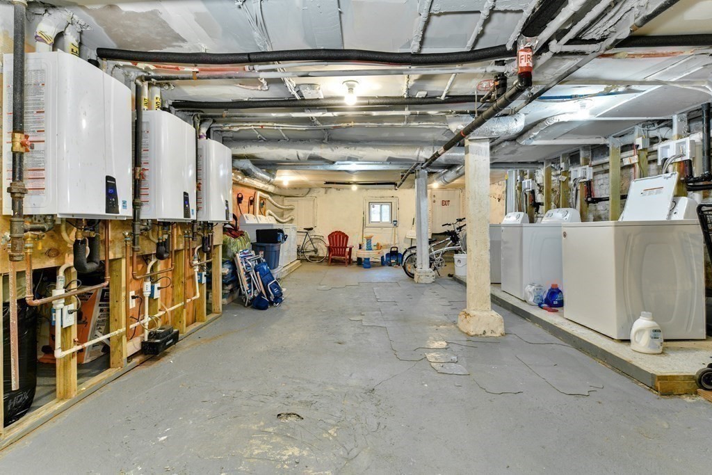 236 Havre St # 3 Property Photo 16