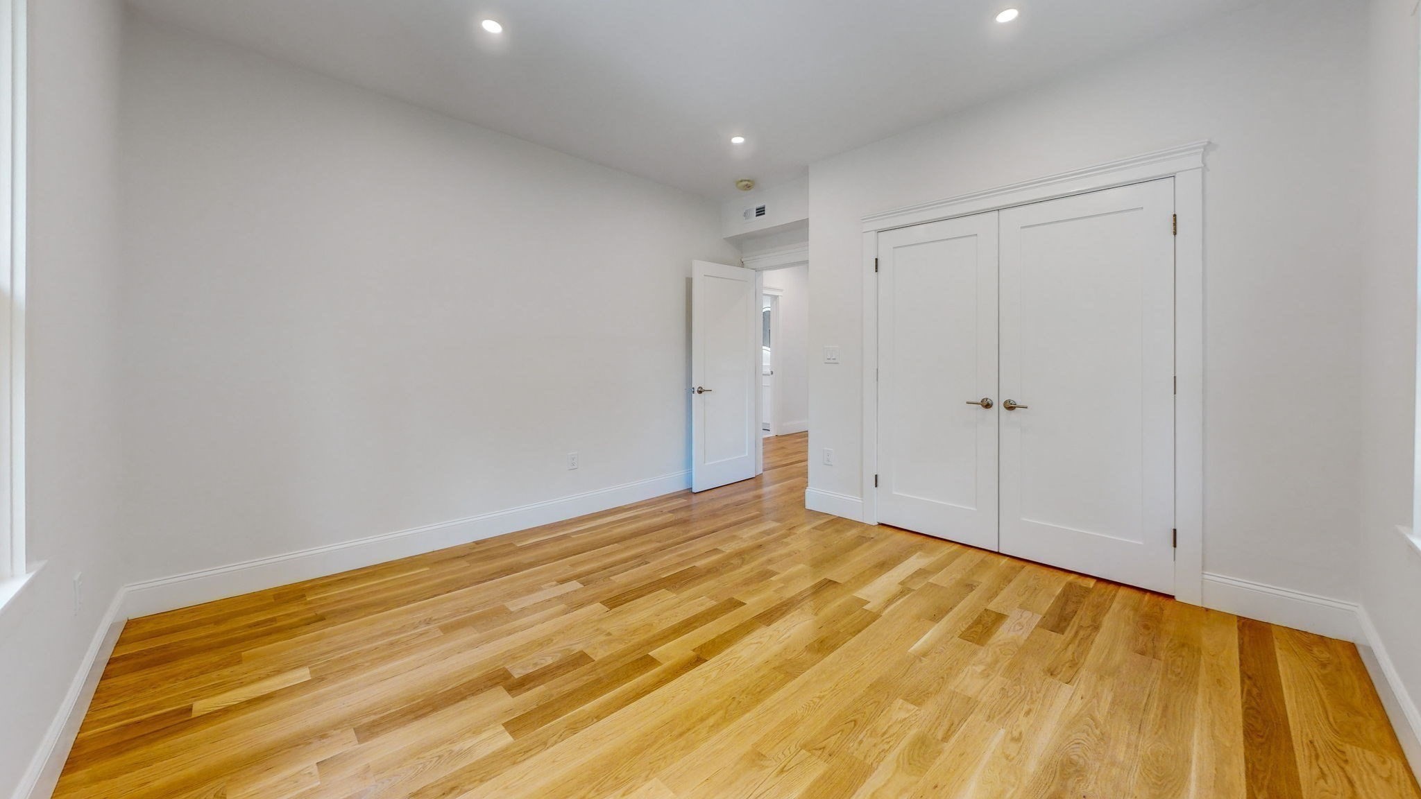37 Oakland St Property Photo 21