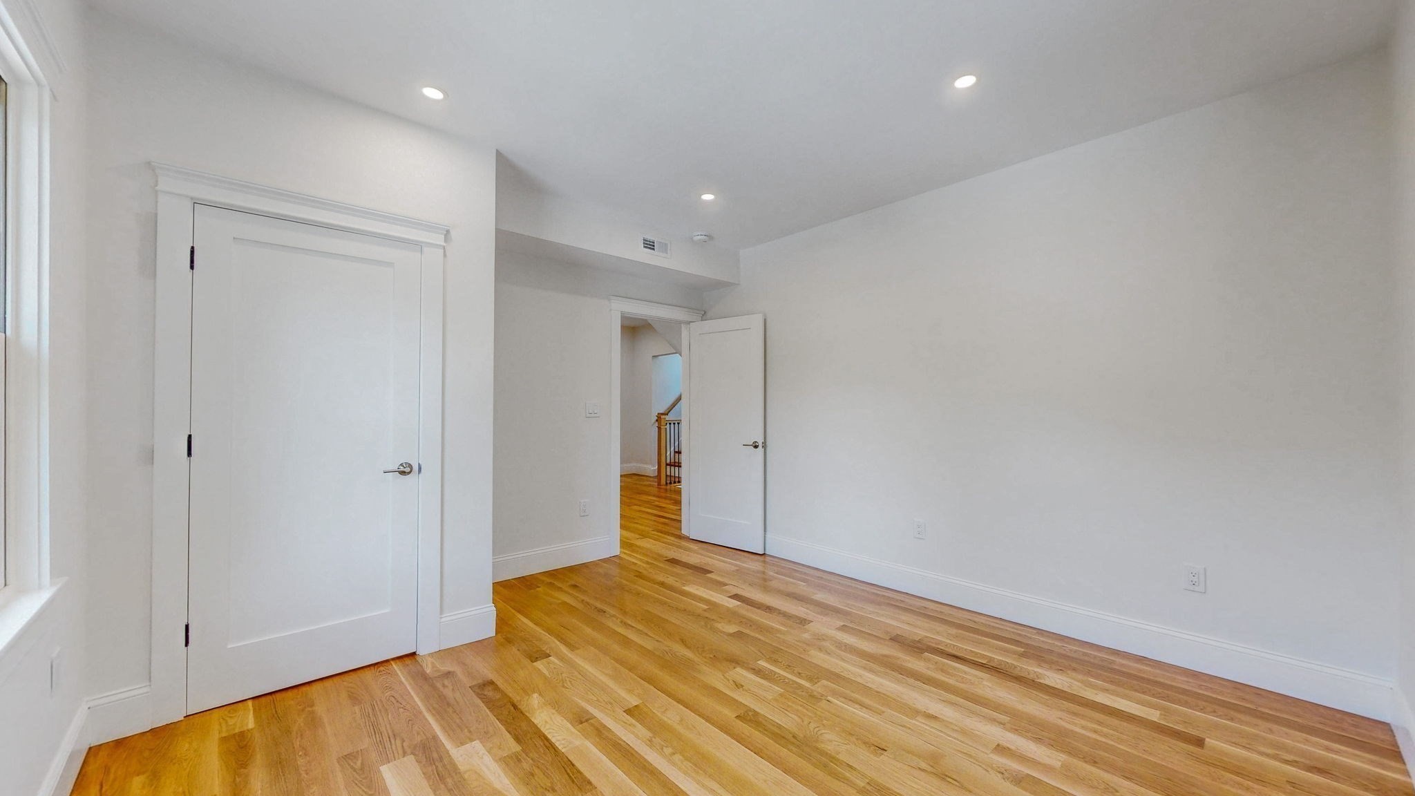 37 Oakland St Property Photo 24